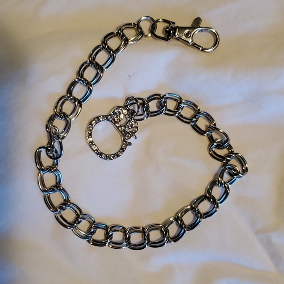 CZ Gem Cuff Chain Necklace - Picture 3 of 6